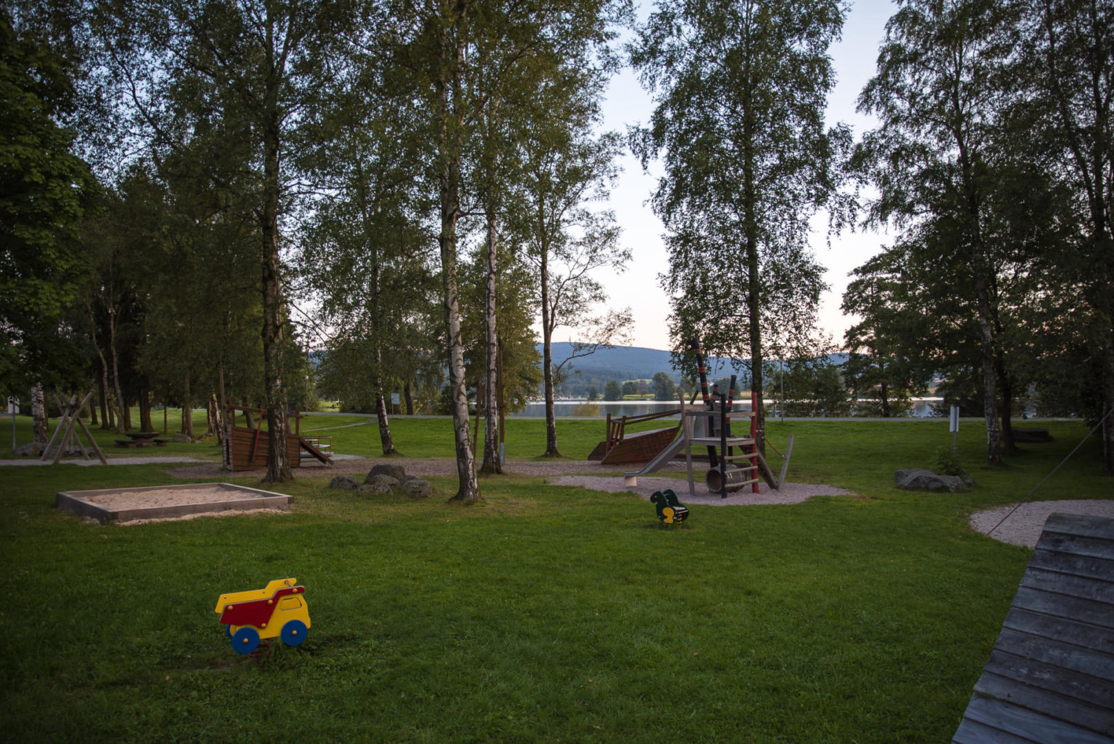Spielplatz am See