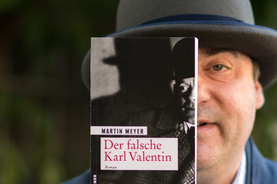Lesung: „Der fal­sche Karl Valen­tin“ mit Mar­tin Meyer