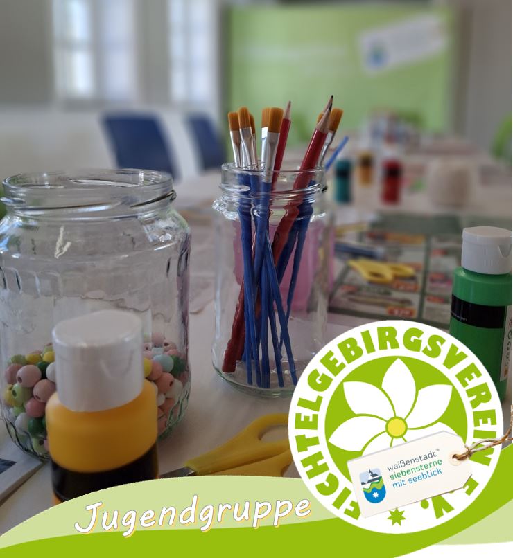 FGV Jugend­grup­pe: Fami­li­en­ak­ti­on Saat­bom­ben basteln